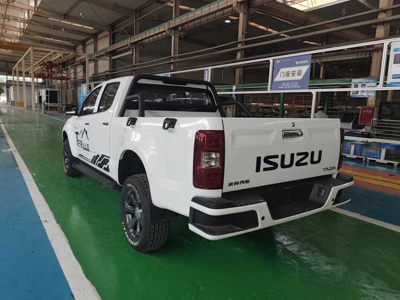 Isuzu Diesel Pickup vs Gas Pickup – Which One Should You Choose？