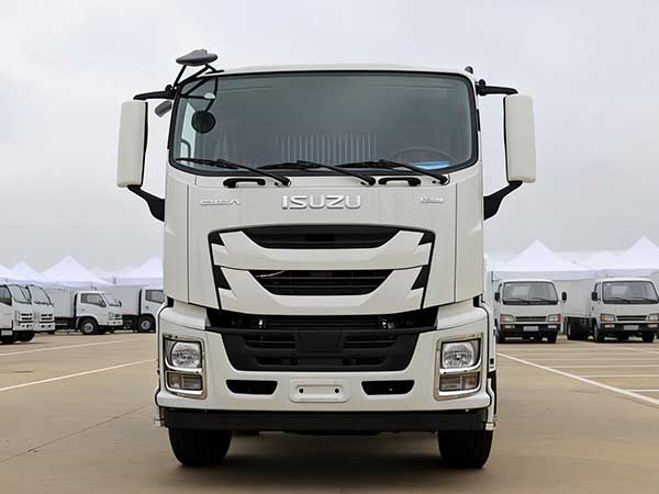 ISUZU 8×4 Chassis