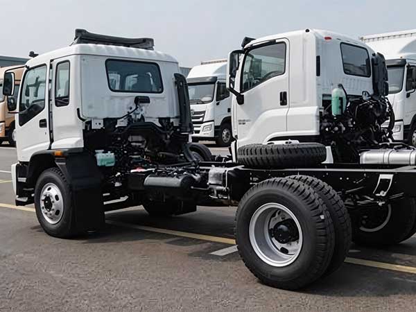 ISUZU FTR Chassis