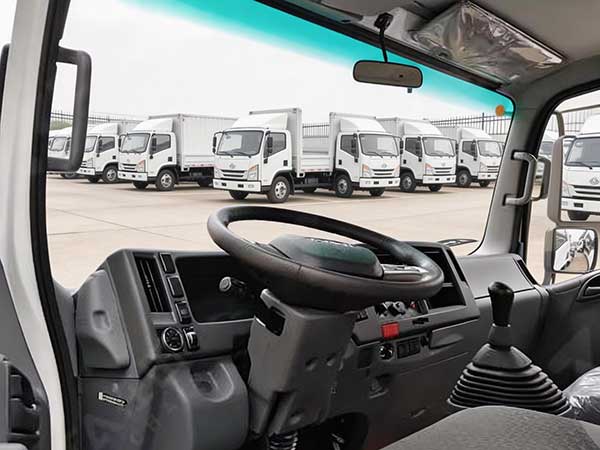 ISUZU NPR Cab Chassis