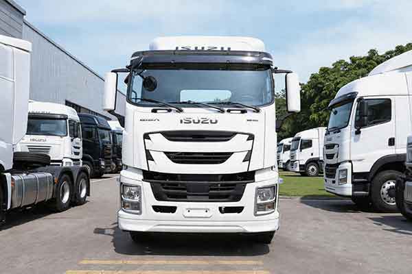 Heavy Duty Cab Truck Chassis