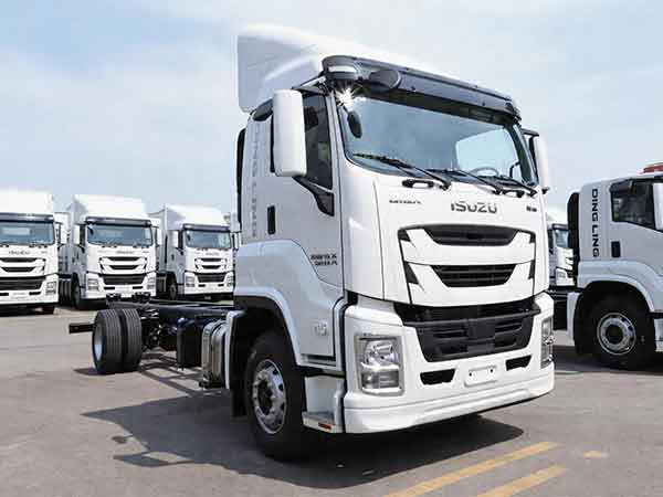 Heavy Duty Cab Truck Chassis